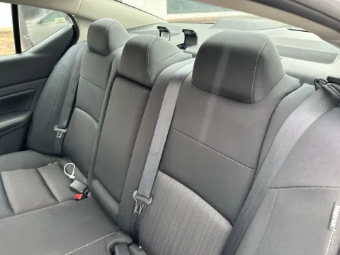 More photos of 2022 Nissan Altima 2.5 SV at Jerry Hunt Supercenter - Lexington, NC