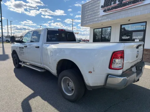 More photos of 2022 Ram 3500 Tradesman at Jerry Hunt Supercenter - Lexington, NC