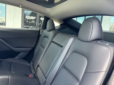 More photos of 2023 Tesla Model Y Performance at Jerry Hunt Supercenter - Lexington, NC