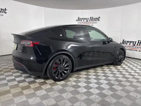 More photos of 2023 Tesla Model Y Performance at Jerry Hunt Supercenter - Lexington, NC