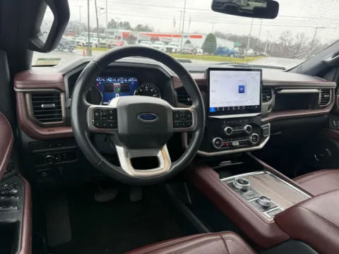 More photos of 2024 Ford Expedition Max Limited at Jerry Hunt Supercenter - Lexington, NC