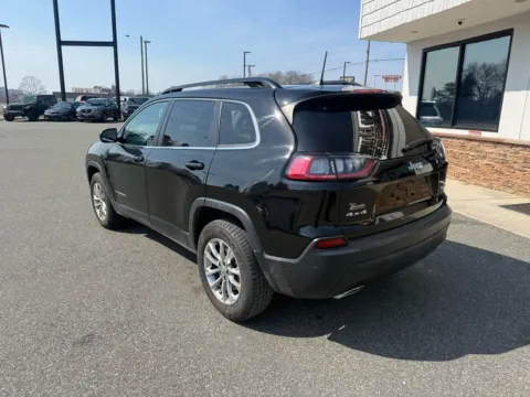 More photos of 2022 Jeep Cherokee Latitude Lux at Jerry Hunt Supercenter - Lexington, NC