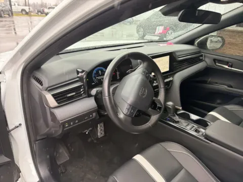 More photos of 2025 Toyota Camry SE at Jerry Hunt Supercenter - Lexington, NC