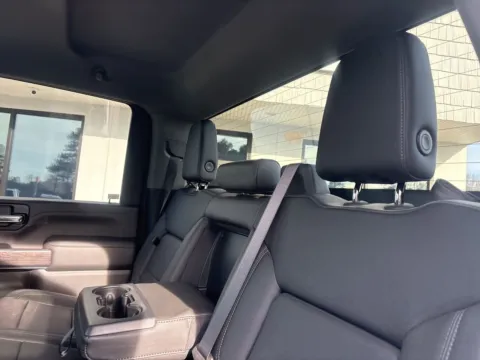 More photos of 2022 Chevrolet Silverado 3500HD LTZ at Jerry Hunt Supercenter - Lexington, NC