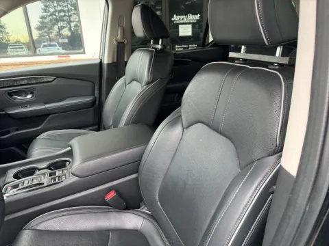 Photos of 2023 Honda Pilot Elite for sale in Lexington, NC at Jerry Hunt Supercenter - Lexington