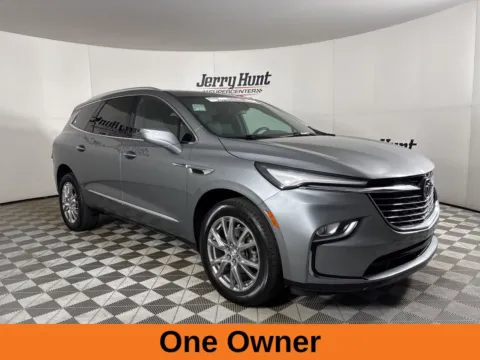 More photos of 2023 Buick Enclave Essence at Jerry Hunt Supercenter - Lexington, NC