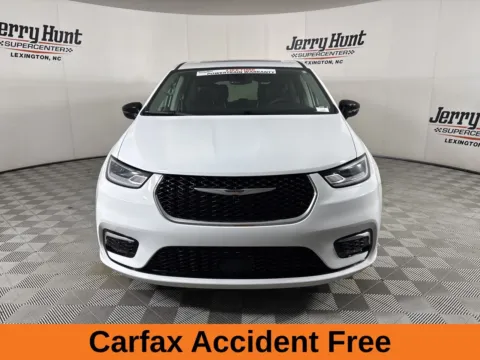 Another view of 2024 Chrysler Pacifica Limited for sale in Lexington, NC at Jerry Hunt Supercenter - Lexington