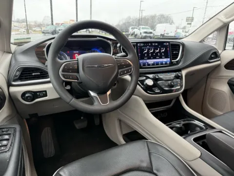 Another view of 2024 Chrysler Pacifica Limited for sale in Lexington, NC at Jerry Hunt Supercenter - Lexington