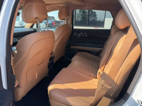 More photos of 2023 Genesis GV80 2.5T at Jerry Hunt Supercenter - Lexington, NC