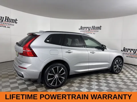 More photos of 2023 Volvo XC60 B5 Ultimate Dark Theme at Jerry Hunt Supercenter - Lexington, NC