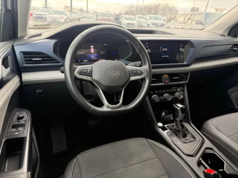 More photos of 2024 Volkswagen Taos 1.5T SE at Jerry Hunt Supercenter - Lexington, NC