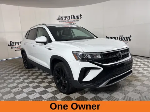 More photos of 2024 Volkswagen Taos 1.5T SE at Jerry Hunt Supercenter - Lexington, NC