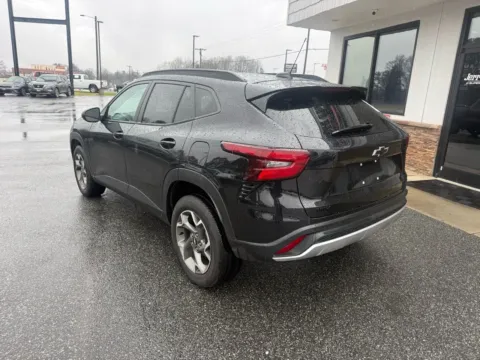 More photos of 2024 Chevrolet Trax LT at Jerry Hunt Supercenter - Lexington, NC