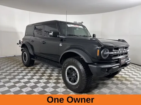 More photos of 2024 Ford Bronco Outer Banks at Jerry Hunt Supercenter - Lexington, NC