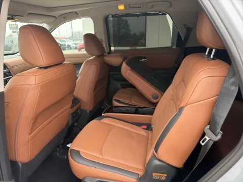 More photos of 2025 Nissan Pathfinder Platinum at Jerry Hunt Supercenter - Lexington, NC