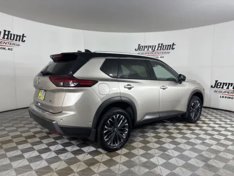More photos of 2025 Nissan Rogue SL at Jerry Hunt Supercenter - Lexington, NC