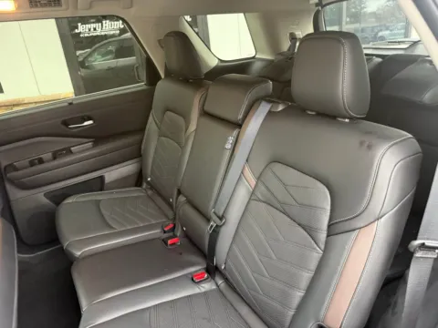 More photos of 2024 Nissan Pathfinder Platinum at Jerry Hunt Supercenter - Lexington, NC