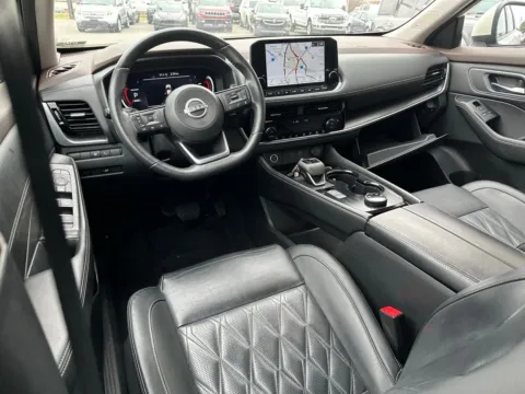 More photos of 2023 Nissan Rogue Platinum at Jerry Hunt Supercenter - Lexington, NC