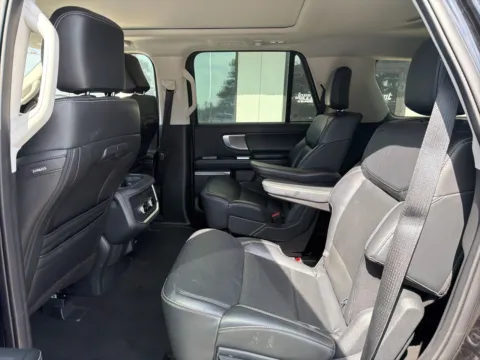 More photos of 2025 Ford Expedition Platinum at Jerry Hunt Supercenter - Lexington, NC