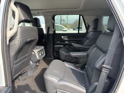 More photos of 2025 Ford Expedition Platinum at Jerry Hunt Supercenter - Lexington, NC