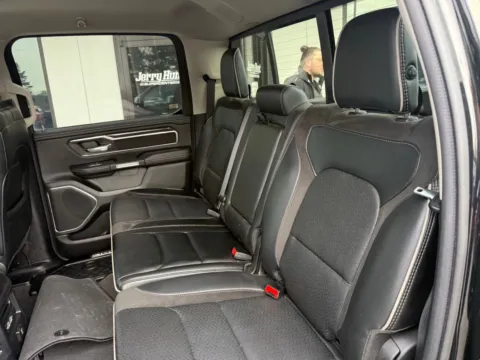 More photos of 2022 Ram 1500 Laramie at Jerry Hunt Supercenter - Lexington, NC