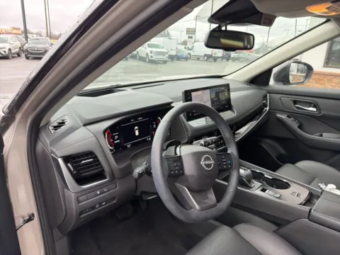 More photos of 2025 Nissan Rogue SL at Jerry Hunt Supercenter - Lexington, NC