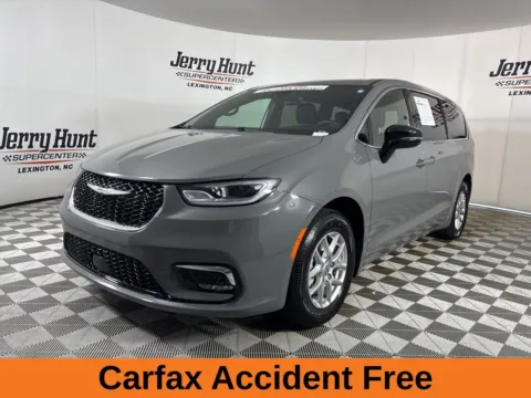 Another view of 2025 Chrysler Pacifica Select for sale in Lexington, NC at Jerry Hunt Supercenter - Lexington