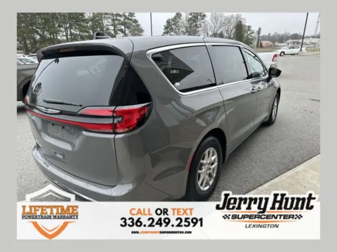 Gray 2025 Chrysler Pacifica Select for sale in Lexington, NC