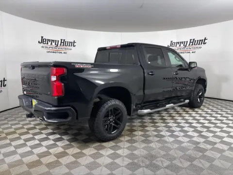 More photos of 2022 Chevrolet Silverado 1500 LT Trail Boss at Jerry Hunt Supercenter - Lexington, NC
