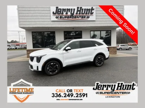 White 2025 Kia Sorento S for sale in Lexington, NC