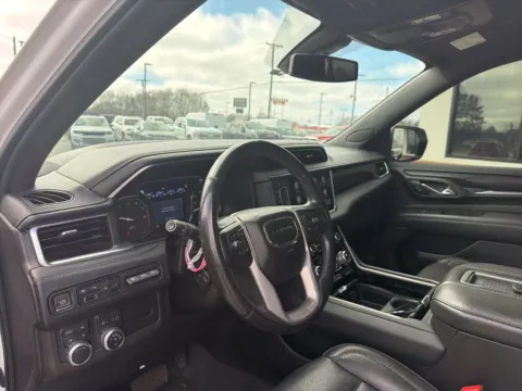 More photos of 2021 GMC Yukon Denali at Jerry Hunt Supercenter - Lexington, NC
