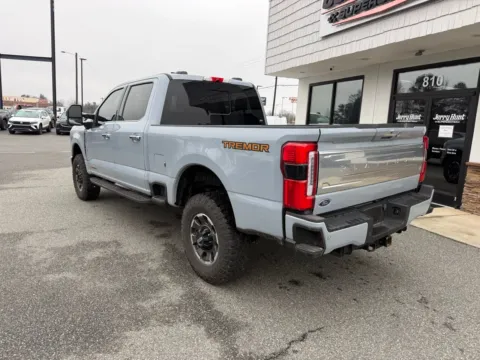 More photos of 2024 Ford F-250SD Platinum at Jerry Hunt Supercenter - Lexington, NC