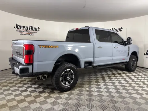 More photos of 2024 Ford F-250SD Platinum at Jerry Hunt Supercenter - Lexington, NC