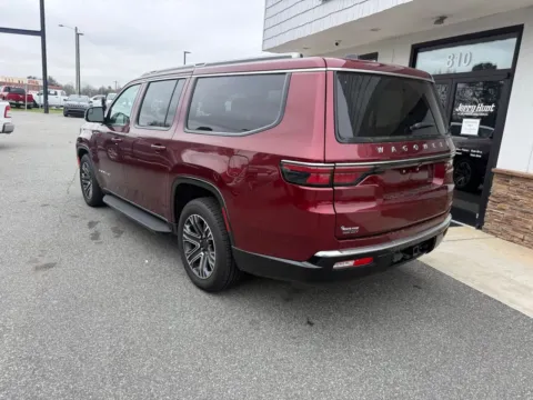 More photos of 2024 Jeep Wagoneer L Series II at Jerry Hunt Supercenter - Lexington, NC
