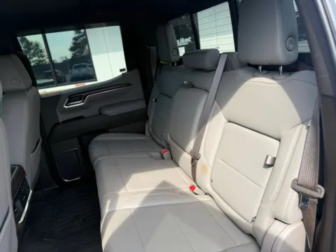 More photos of 2022 GMC Sierra 1500 SLT at Jerry Hunt Supercenter - Lexington, NC