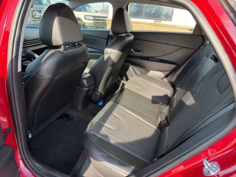 More photos of 2023 Hyundai Elantra Limited at Jerry Hunt Supercenter - Lexington, NC