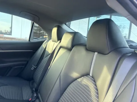 More photos of 2020 Toyota Camry SE at Jerry Hunt Supercenter - Lexington, NC