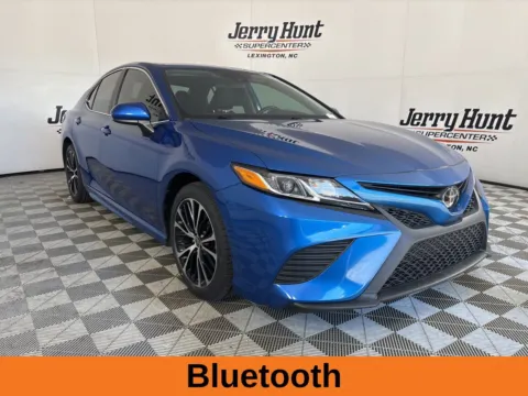 More photos of 2020 Toyota Camry SE at Jerry Hunt Supercenter - Lexington, NC