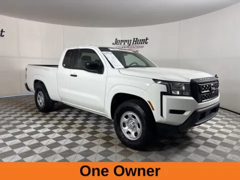 More photos of 2022 Nissan Frontier S at Jerry Hunt Supercenter - Lexington, NC