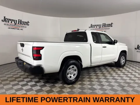 More photos of 2022 Nissan Frontier S at Jerry Hunt Supercenter - Lexington, NC