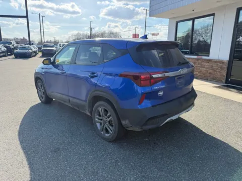 More photos of 2022 Kia Seltos LX at Jerry Hunt Supercenter - Lexington, NC