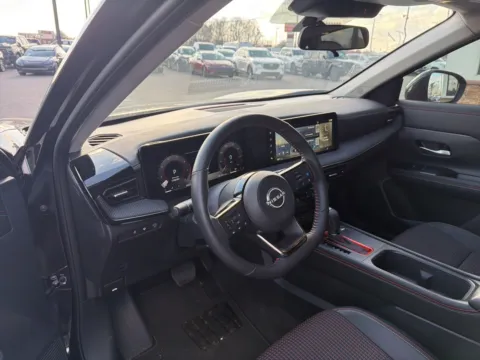 More photos of 2025 Nissan Kicks SR at Jerry Hunt Supercenter - Lexington, NC