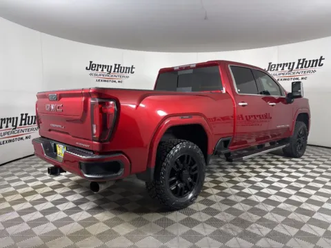 More photos of 2022 GMC Sierra 2500HD Denali at Jerry Hunt Supercenter - Lexington, NC