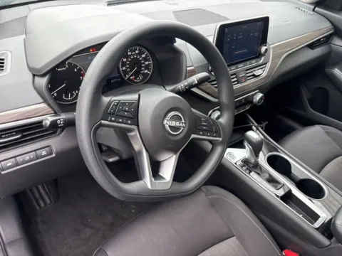 More photos of 2024 Nissan Altima 2.5 SV at Jerry Hunt Supercenter - Lexington, NC