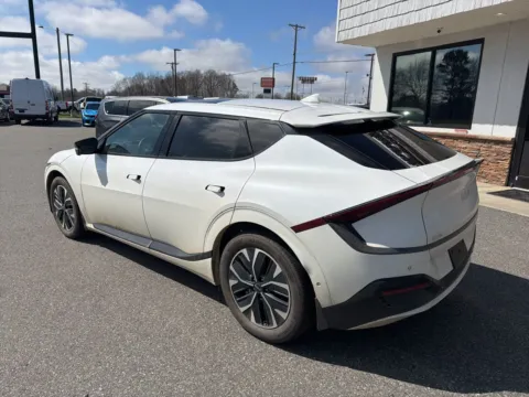 More photos of 2024 Kia EV6 GT-Line at Jerry Hunt Supercenter - Lexington, NC