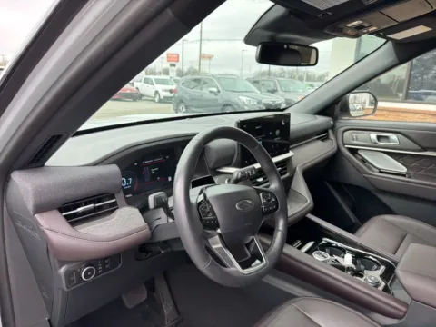 More photos of 2025 Ford Explorer Platinum at Jerry Hunt Supercenter - Lexington, NC