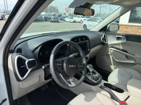 More photos of 2025 Kia Soul LX at Jerry Hunt Supercenter - Lexington, NC