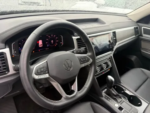 More photos of 2023 Volkswagen Atlas 3.6L V6 SE w/Technology at Jerry Hunt Supercenter - Lexington, NC
