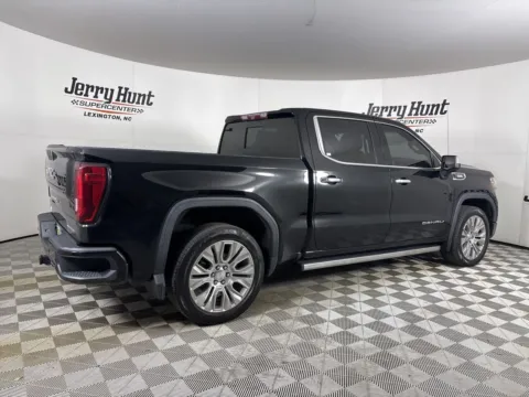 More photos of 2021 GMC Sierra 1500 Denali at Jerry Hunt Supercenter - Lexington, NC