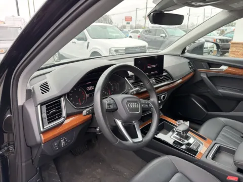 More photos of 2022 Audi Q5 45 S line Premium at Jerry Hunt Supercenter - Lexington, NC